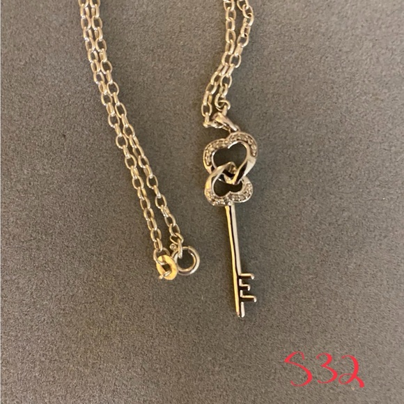 sterling silver and diamond key necklace (#S32) - Picture 4 of 4